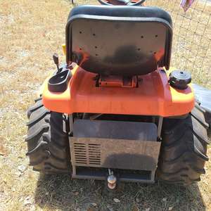 20019 Kubota GR2100 Motor de 2 tiempos de grado industrial 170cc Desplazamiento 36V Voltaje usado - Product Image 4