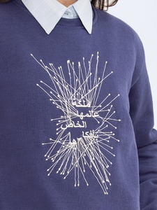 เสื้อสเวตเชิ้ตพิมพ์ลายสำหรับผู้หญิง ฤดูหนาว ผ้าโพลีเอสเตอร์ สไตล์ลำลอง รับสั่งทำสีและโลโก้ คุณภาพสูง ODM - Product Image 2