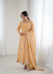 Vêtements ethniques très demandés Robes de soirée pour femmes pour les festivals et les fêtes Robe prête à porter pour la vente à l'exportation - Product Image 2