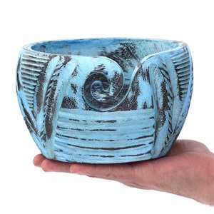 Bol de rangement en fil de bois de palissandre avec trous sculptés et perceuses pour tricoter des accessoires d'art de fil au crochet ou des panneaux muraux - Product Image 3