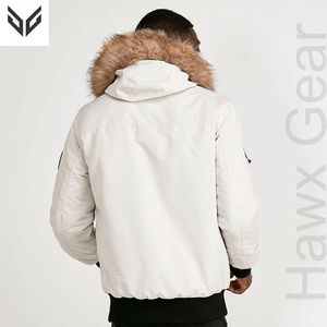 Veste matelassée professionnelle pour homme, coupe ajustée, pour l'hiver et les activités de plein air, personnalisable, en tissu toile, style streetwear, écologique - Product Image 4