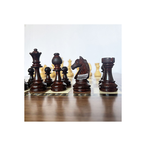 Juego de ajedrez y backgammon de madera a cuadros hecho a mano clásico ecológico - Product Image 6