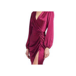 Abito a tubino in seta Amanda Uprichard Roma, colore aubergine, con vita avvolta media. - Product Image 2