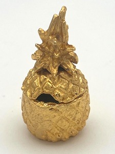 Pineapple Shaped <b>Gold</b> <b>Ice</b> <b>Bucket</b> For Display And Gifting Elegant Decorative Tabletop Accent For Home Bar And Special Occasions - Product Image 4