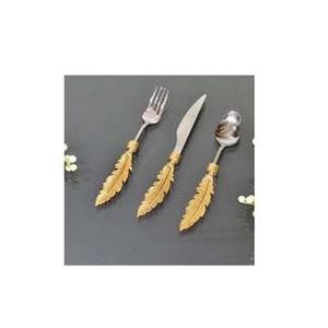 Juego de servicio de ensalada con diseño en relieve de plumas de oro nuevo Utensilios de acero inoxidable con asas pulidas plateadas - Product Image 1