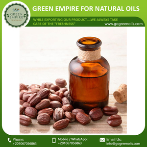 Private Label Natural Cold Pressed Jojoba <b>Carrier</b> <b>Oil</b> Golden Jojoba <b>Oil</b> at Wholesale Price - Product Image 3