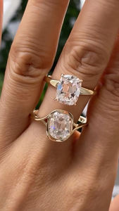 Anillo Solitario de Moissanita VVS-VS de 3 Quilates en Oro Amarillo, Corte Cojín, Joyería Fina Étnica, para Mujer, Boda, Compromiso, Aniversario, Fiesta - Product Image 4