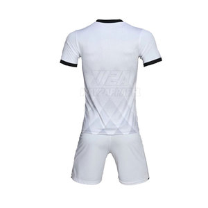 ชุดฟุตบอลแบบใหม่สำหรับฝึกซ้อม บริการ OEM ออกแบบชุดฟุตบอลตามสั่ง - Product Image 2