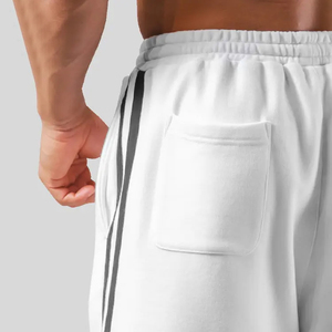 Vêtements de sport décontractés de qualité supérieure avec poches latérales rayées 100% coton Short de course d'entraînement personnalisé Short de basket-ball pour hommes - Product Image 3