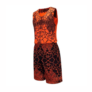 Conjunto de ropa deportiva de baloncesto con impresión digital de logotipo personalizado, uniforme de poliéster en varios colores para clubes y equipos - Product Image 4