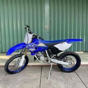Moto tout-terrain abordable noire Talaria X3 49cc quatre temps, moteur central 12V 5Ah 8000W, moto de course, vitesse maximale 61-80 km/h, 620 mm - Product Image 2