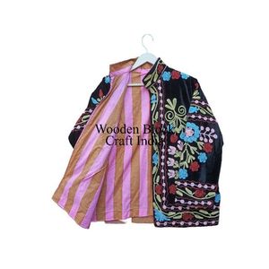 Veste matelassée élégante pour femme à col rond, en velours brodé à la main, exquise broderie Suzani, velours doux et respirant, tricotée - Product Image 4