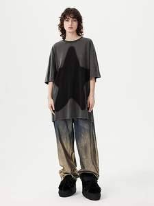 T-shirts graphiques unisexes haut de gamme - T-shirts en coton imprimés tendance pour hommes et femmes, confortables et élégants pour un usage quotidien - Product Image 3