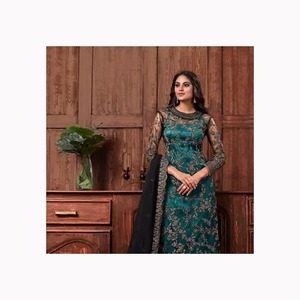 Robes de mariée pakistanaises mariage 2024 nouvelle collection travail manuel lourd robe personnalisée couleur et taille les deux peuvent être personnalisés - Product Image 3