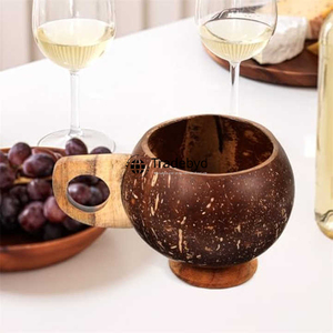Tradebyd Tasse en coquille de noix de coco écologique pour smoothies et jus de fruits Boissons naturelles faites à la main pour les acheteurs conscients - Product Image 2
