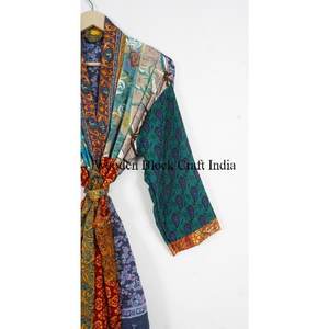 Kimono Elegante de Seda Reciclada Vintage, Estilo Sari Indio, para Uso Diario, Nocturno, Regalo para Ella, Ropa de Dormir, para Damas de Honor, o como Pareo de Playa - Product Image 3