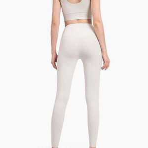 Vente en gros Fabricant professionnel Ensemble de yoga XXL pour femmes Qualité Design personnalisé Gym Wear Soutien-gorge et leggings Fitness Sports Style - Product Image 5