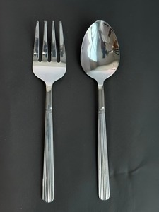 Cuchara para Servir Ensaladas Premium de Acero Inoxidable con Diseño de Fácil Agarre, Ideal para Uso en la Cocina, al Mejor Precio al por Mayor - Product Image 3