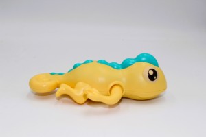 Çocuklar İçin Banyo Oyuncakları Su Oyunları Mini Hayvan Setleri Kurmalı Komik Gecko - Product Image 2