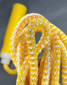 Meilleures ventes Corde à sauter en coton jaune sur mesure avec manche en bois naturel Corde à sauter personnalisée - Product Image 2