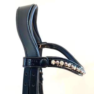 Meilleure nouvelle bride anatomique Bride anatomique en cuir de cheval - Product Image 2