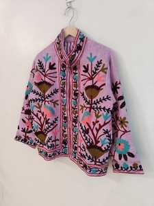 Chaqueta Bordada a Mano con Diseño Suzani de TNT, Chaqueta Suzani de Algodón, Chaqueta de Invierno, Abrigo para Mujer, Chaqueta de Tela Suzani de TNT - Product Image 4