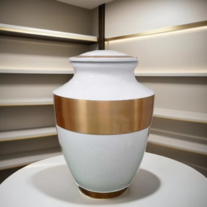 Urnas de cremación personalizadas de Metal de alta calidad, urna de latón para cenizas, adultos, mascotas, suministro funerario hecho a mano - Product Image 1