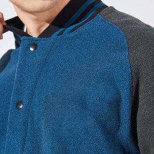 Vestes universitaires pour hommes de qualité supérieure, design personnalisé, à capuche, imperméables, col montant, logo frontal, style streetwear, laine/cuir - Product Image 4