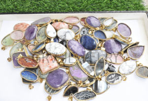 Lote al por mayor de colgantes de latón étnicos hechos a mano con piedras preciosas naturales surtidas para Bodas de compromiso de fiesta-JOYERÍA GRV - Product Image 2