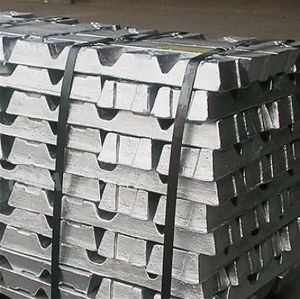 อลูมิเนียมแท่งเกรด A7 ซีรีส์ 6000 ความบริสุทธิ์ 99.7% ไม่ผสมโลหะ วัสดุอุตสาหกรรม ไม่ผ่านการแปรรูป แหล่งกำเนิดรัสเซีย - Product Image 1