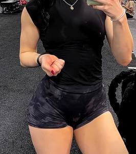 Short en jean taille haute pour femme, jambe droite, bouton croisé, conception de manchette brute extensible, coton respirant, motif chaud lavé - Product Image 1