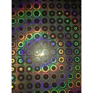 Película de Poliéster Holográfica Arcoíris Spick Global, Material PET Brillante con Tratamiento Corona, Procesamiento Transparente Tipo Pilar - Product Image 4