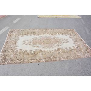 Alfombra turca Vintage Beige clásica, 5,3x9,2 pies, diseño de retazos de lana hecho a mano, respaldo de látex para cabecera, patrón de pasillo rectangular - Product Image 4