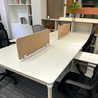 Poste de travail modulaire pour 4 personnes avec cloison et armoire de rangement – Mobilier de bureau en open space