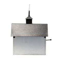 Casas de pájaros de metal galvanizado duraderas y resistentes a la intemperie con un encantador diseño rústico de granja para jardines al aire libre - Product Image 3