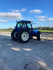 Utilisé | Tracteurs Holland 110-90 DT avec transmission intégrale 4x4 similaires à vendre - Product Image 5