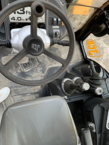 JCB 4CX Diesel-Baggerlader mit Hoher Effizienz und 1,25m Schaufelkapazität Mittelgroßer Baggerlader - Product Image 6