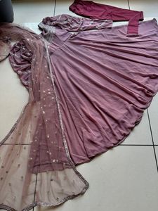 คุณภาพที่ดีที่สุด2023ออกแบบใหม่บริสุทธิ์นุ่ม Faux Georgette ชุดที่มีกางเกงและ Dupatta ผู้หญิงแฟชั่นผู้ผลิตจากอินเดีย - Product Image 4