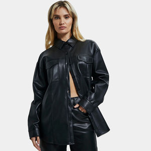 Chemise en similicuir pour femme, 100% polyuréthane, style vintage, coupe classique, couleur unie, pour le travail, chemise en cuir formelle pour femme - Product Image 1