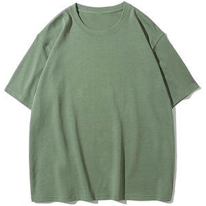 Camiseta con hombros caídos para hombre de alta calidad y logotipo personalizado, ropa de calle hip hop transpirable de algodón 100% de talla grande con patrón sólido de punto - Product Image 6