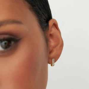 Pendientes de Aro con Doble Hilera de Diamantes de Última Moda para Mujer en Oro Puro de 14K, Pendientes Huggie con Diamantes Cultivados en Laboratorio, Joyería Fina - Product Image 6