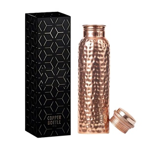 Botella de agua de cobre sostenible con diseño punteado, beneficiada por la salud, superventas disponible para oficinas y bodas para vender - Product Image 3