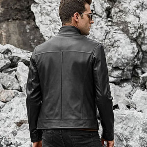 Venta al por mayor de calidad superior logotipo personalizado chaqueta de cuero de piel de oveja para los hombres de cuello alto estilo de la calle de invierno oferta de temporada - Product Image 5