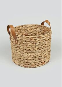 Contemporary <b>Water</b> <b>Hyacinth</b> <b>Basket</b> For Modern Storage Organization With Clean Lines And Natural Texture - Product Image 2