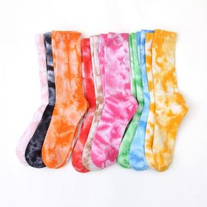 Nueva alta calidad Hip-pop moda cojín hombres tubo grueso Terry algodón deporte equipo Tie Dye Calcetines - Product Image 1