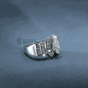 แหวนหมั้นสำหรับผู้หญิงสไตล์อาร์ตเดคโคเจียระไนเพชรทรงขนมปังฝรั่งเศส - Product Image 2