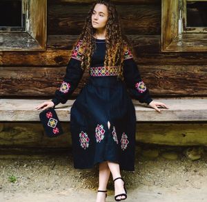 Robe ukrainienne 100% robe d'été en coton avec broderie de style robes brodées de créateurs ukrainiennes pour femmes - Product Image 5