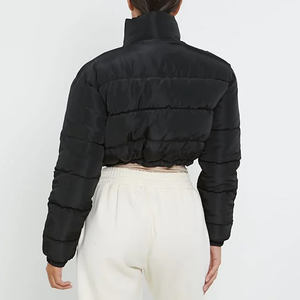 Chaqueta acolchada de burbujas recortada de Invierno para mujer personalizada, Abrigo acolchado de retazos, servicio OEM/ODM - Product Image 2