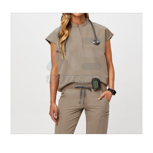 Uniforme Médico Profesional Diseñado para el Cuidado de la Salud, Tejido Transpirable, Ajuste Flexible y Rendimiento en Turnos Largos - Product Image 4