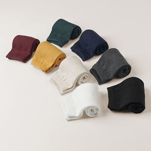 Chaussettes en coton pour femmes - Tricot respirant, motif uni décontracté, style coréen, confortable - Product Image 3